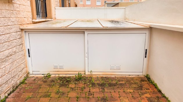 Resale - Villa -
Pilar de la Horadada