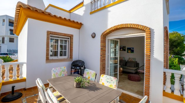 Revente - Villa -
Orihuela Costa - Villamartín