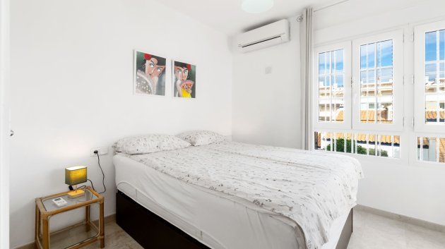 Revente - Villa -
Orihuela Costa - Villamartín