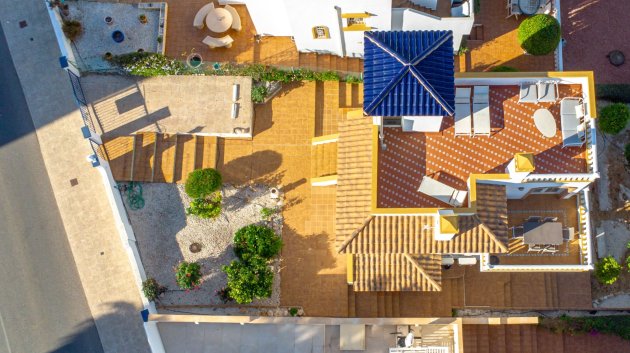 Revente - Villa -
Orihuela Costa - Villamartín