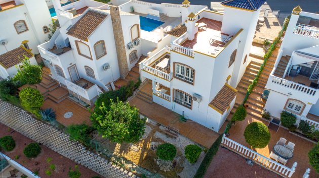 Revente - Villa -
Orihuela Costa - Villamartín