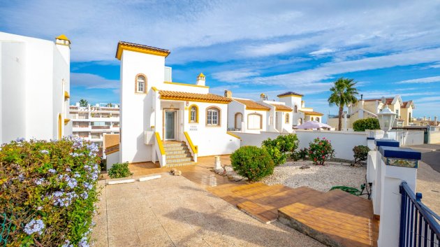 Revente - Villa -
Orihuela Costa - Villamartín