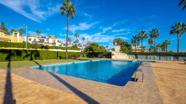 Revente - Villa -
Orihuela Costa - Villamartín
