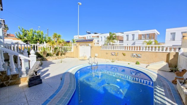 Revente - Villa -
Orihuela Costa - Las Filipinas