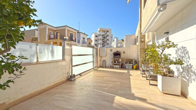 Revente - Villa -
Orihuela Costa - Villamartín