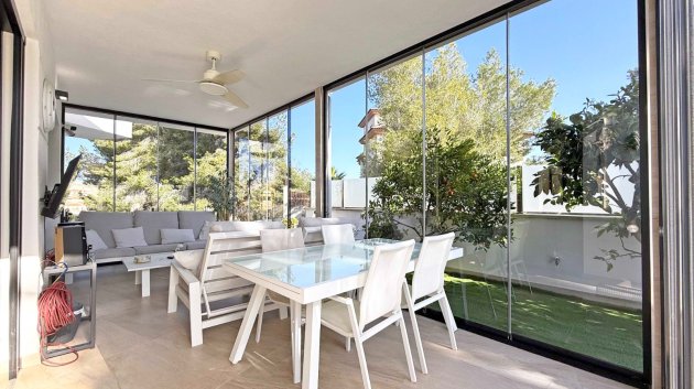 Revente - Villa -
Orihuela Costa - Villamartín