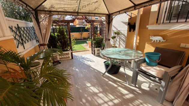 Resale - Villa -
Lo Crispin