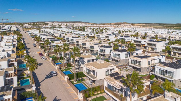 Revente - Villa -
Vistabella