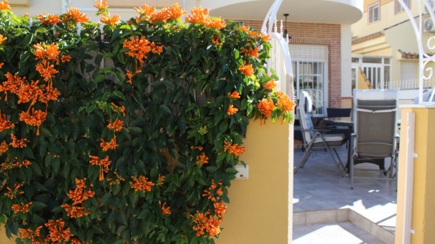 Revente - Maison de ville -
Villamartín - PAU 8