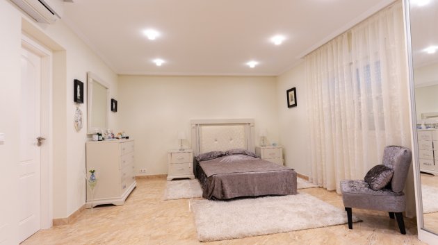 Revente - Villa -
Torrevieja - Los Balcones