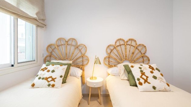 Reventa - Apartamentos -
Fuengirola