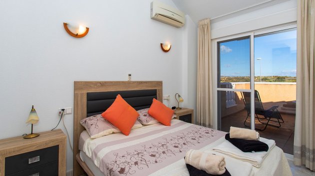 Revente - Villa -
Rojales - Pueblo