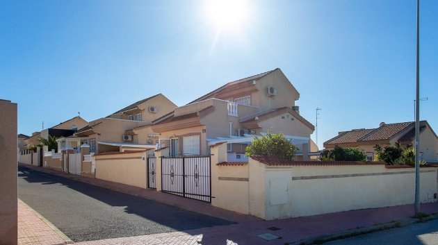 Revente - Villa -
Rojales - Pueblo