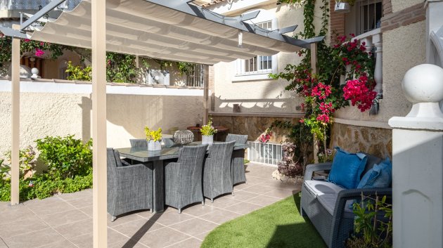 Resale - Villa -
Santa Pola - Gran Alacant