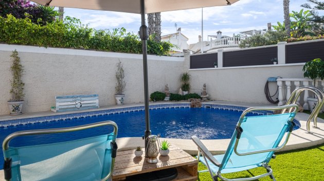 Resale - Villa -
Santa Pola - Gran Alacant