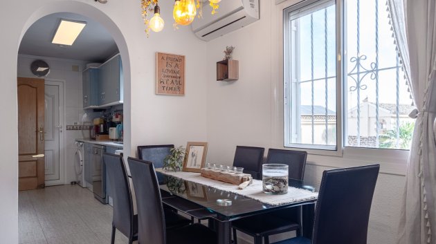 Resale - Villa -
Santa Pola - Gran Alacant