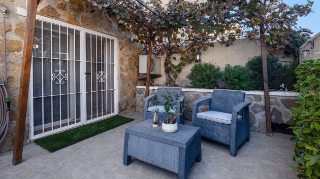 Resale - Villa -
Santa Pola - Gran Alacant