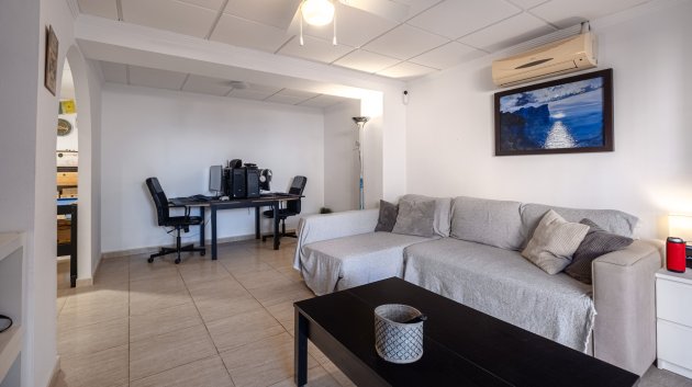 Resale - Villa -
Santa Pola - Gran Alacant