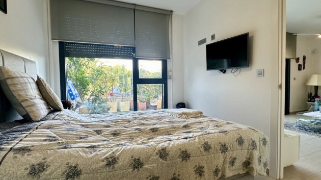 Reventa - Apartamentos -
Orihuela Costa - Punta Prima