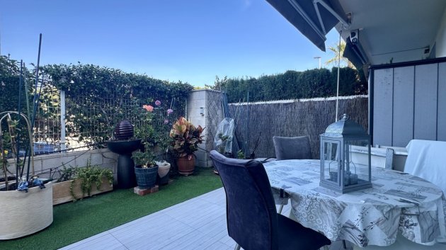 Reventa - Apartamentos -
Orihuela Costa - Punta Prima