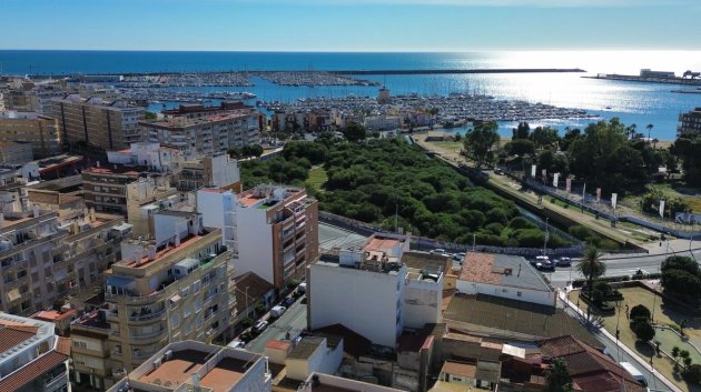 Reventa - Apartamentos -
Torrevieja
