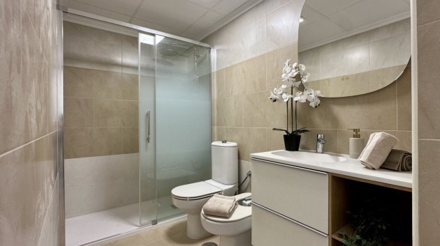 Reventa - Apartamentos -
Torrevieja