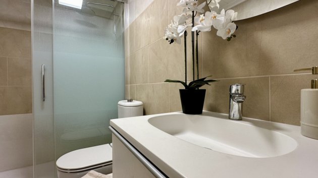 Reventa - Apartamentos -
Torrevieja