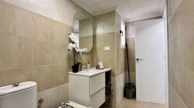 Reventa - Apartamentos -
Torrevieja