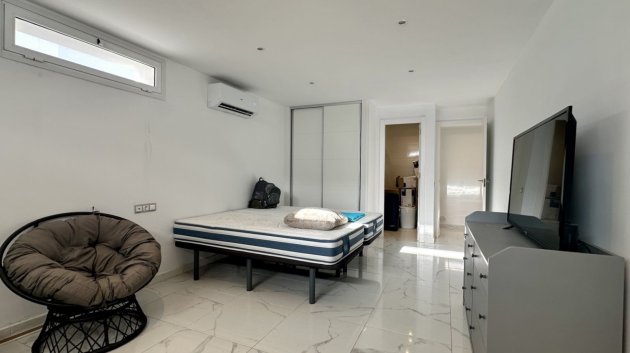 Resale - Villa -
Rojales - Ciudad Quesada