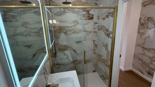 Reventa - Apartamentos -
Orihuela Costa - Punta Prima