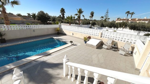 Resale - Villa -
Benijofar - Monte Azul