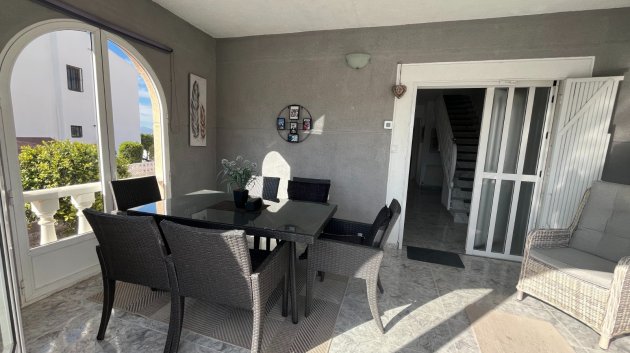 Resale - Villa -
Benijofar - Monte Azul