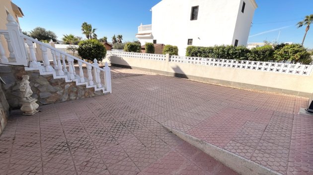 Resale - Villa -
Benijofar - Monte Azul