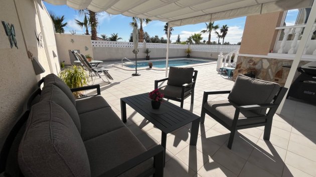 Resale - Villa -
Benijofar - Monte Azul