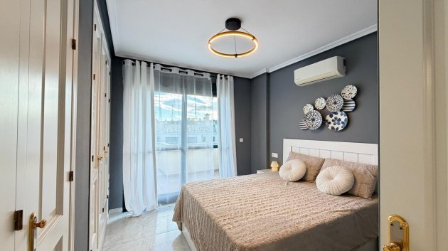 Resale - Townhouse -
Orihuela Costa - Lomas de Campoamor