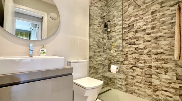 Resale - Apartments -
Orihuela Costa - Villamartín