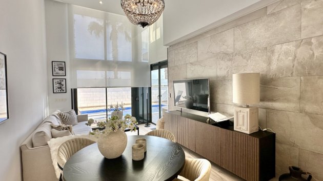 Resale - Villa -
Orihuela Costa - Lomas De Cabo Roig