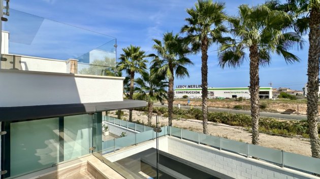 Resale - Villa -
Orihuela Costa - Lomas De Cabo Roig