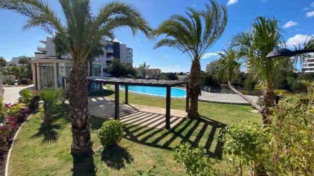 Resale - Apartments -
Orihuela Costa - Villamartín