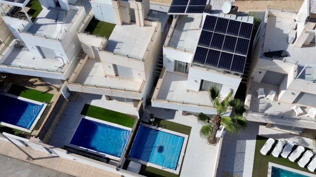 Resale - Villa -
Orihuela Costa - Lomas De Cabo Roig