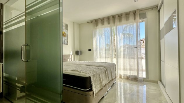 Resale - Villa -
Orihuela Costa - Lomas De Cabo Roig