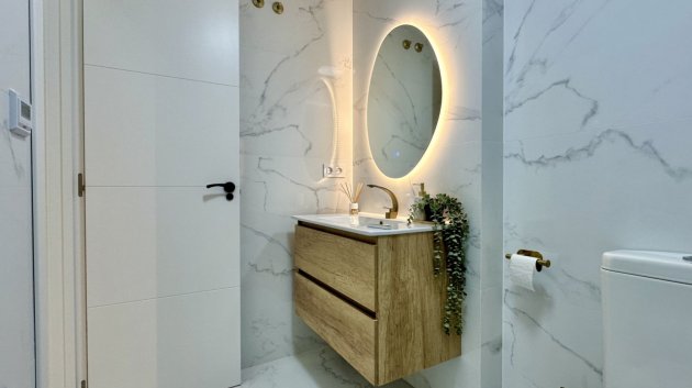 Resale - Apartments -
Orihuela Costa - Playa Flamenca