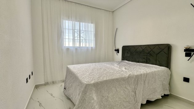 Resale - Apartments -
Orihuela Costa - Playa Flamenca