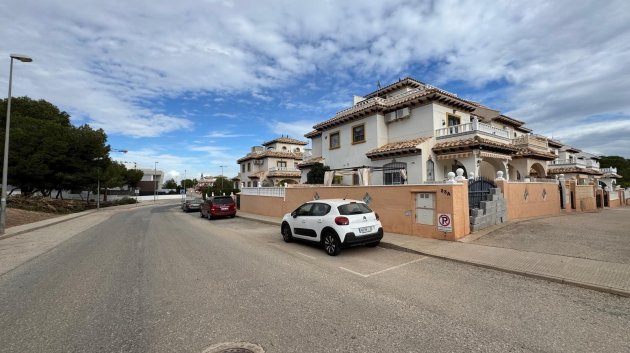 Resale - Townhouse -
Orihuela Costa - Lomas De Cabo Roig
