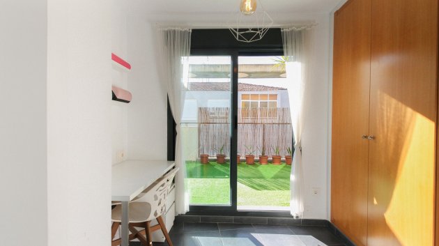 Reventa - Apartamentos -
Alicante - Carolinas Altas