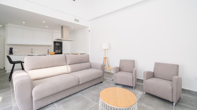 Revente - House - Semi-Detached House -
Daya Nueva