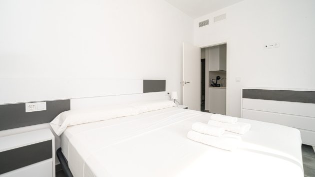 Revente - House - Semi-Detached House -
Daya Nueva