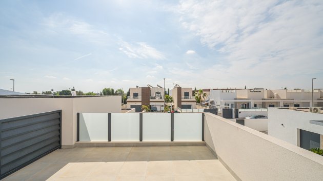 Revente - House - Semi-Detached House -
Daya Nueva