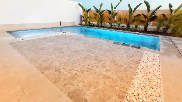 Obra nueva - Chalets -
Benijofar