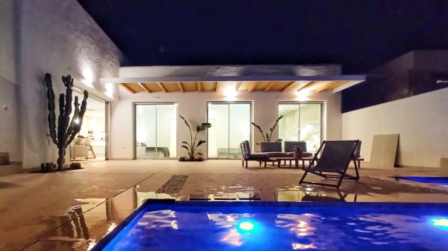 Obra nueva - Chalets -
Benijofar